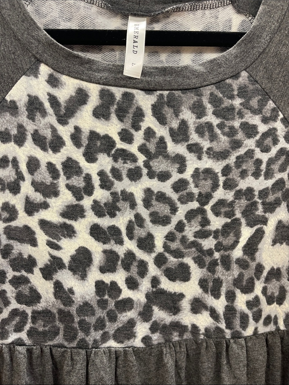 Emerald Gray Leopard-Panel Ruffle Sleeve Tunic - Picture 7 of 8